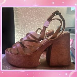 Vintage 90s/Y2K Chunky Platform Sandals